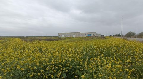 Terreno industrial de 4.096 metros