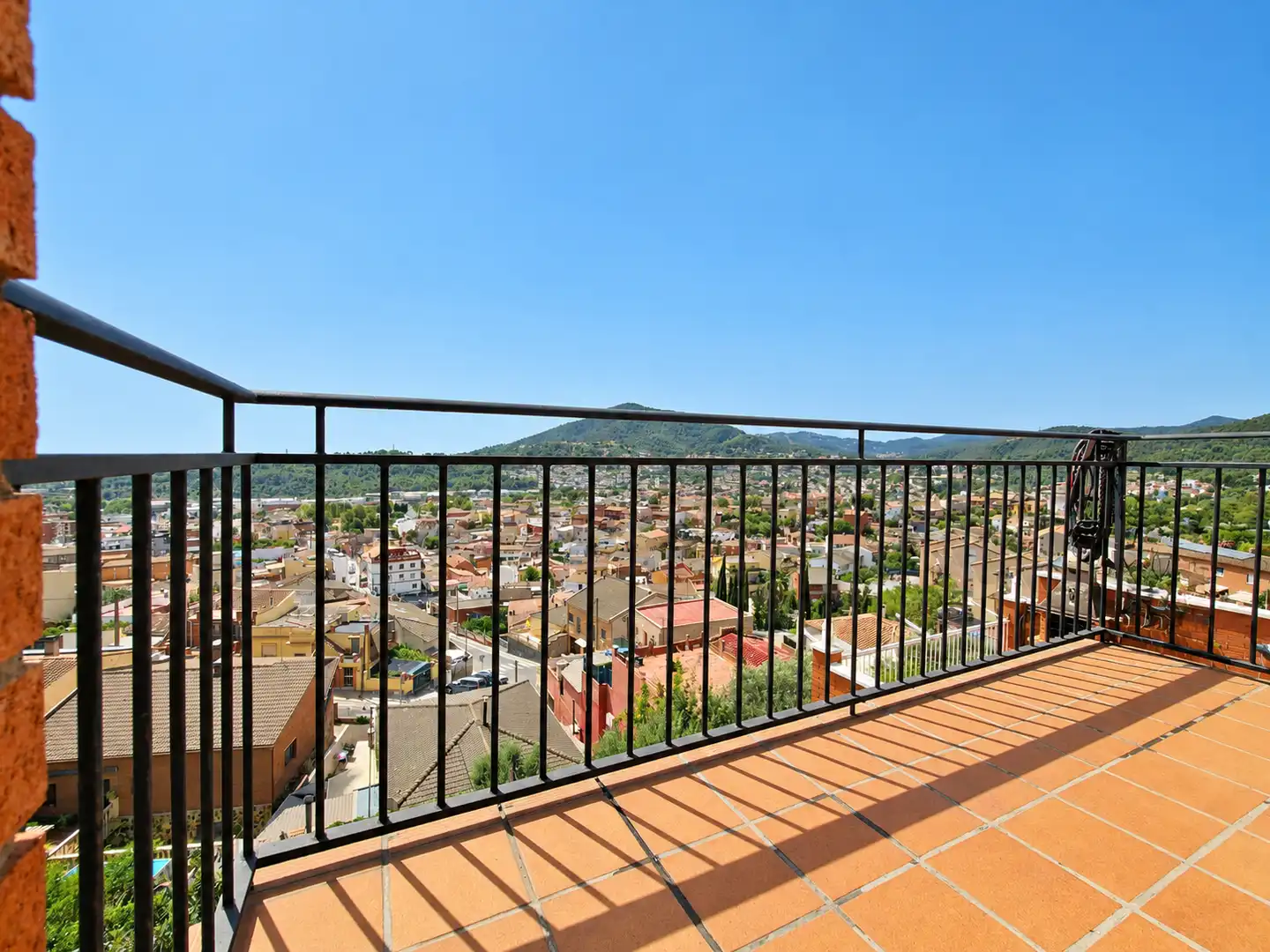Terraza de Casa o chalet en venta en Sant Vicenç Dels Horts con Aire acondicionado, Calefacción y Jardín privado