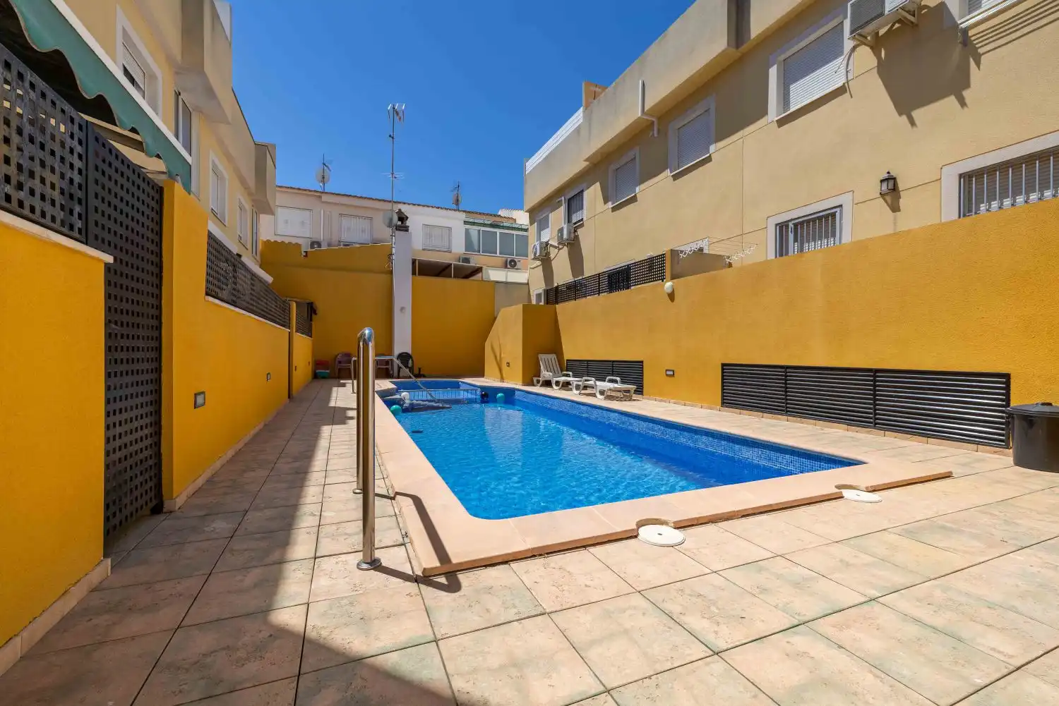 Schwimmbecken von Wohnung zum Verkauf in Las Torres de Cotillas mit Klimaanlage, Terrasse und Abstellraum