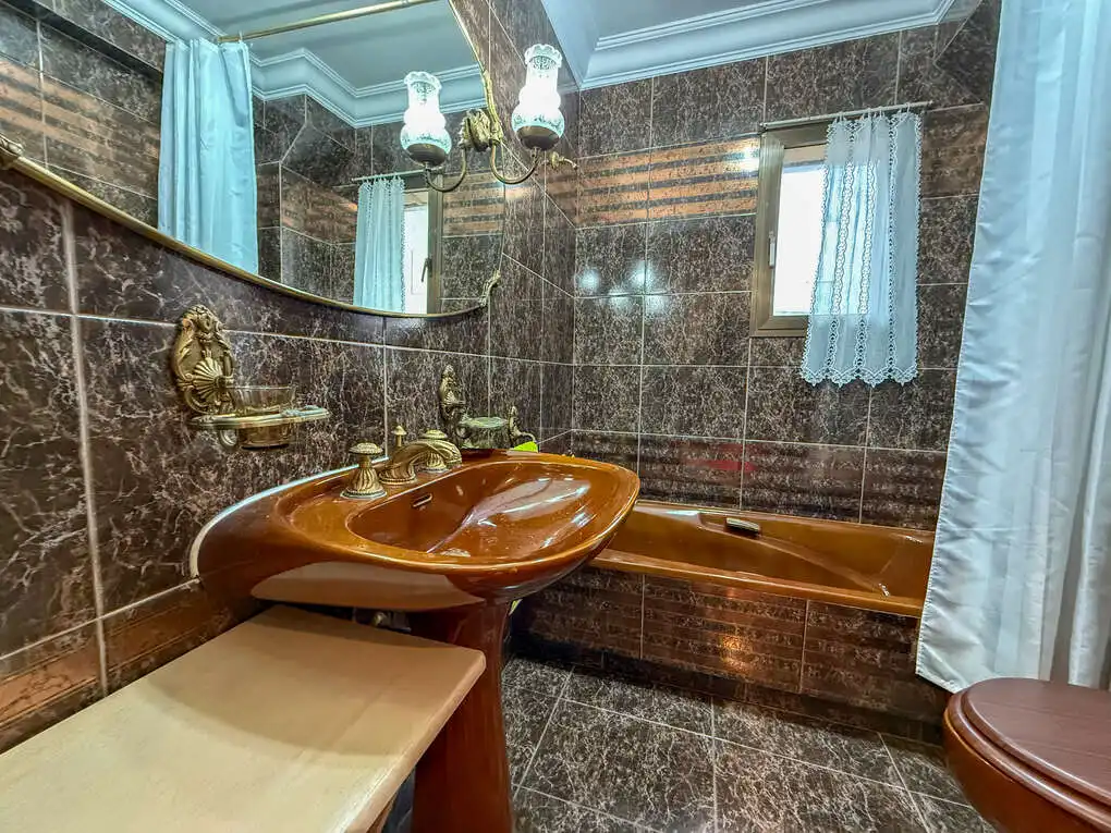 Bathroom of Flat for rent in Donostia - San Sebastián   with Oven, Washing machine and Microwave