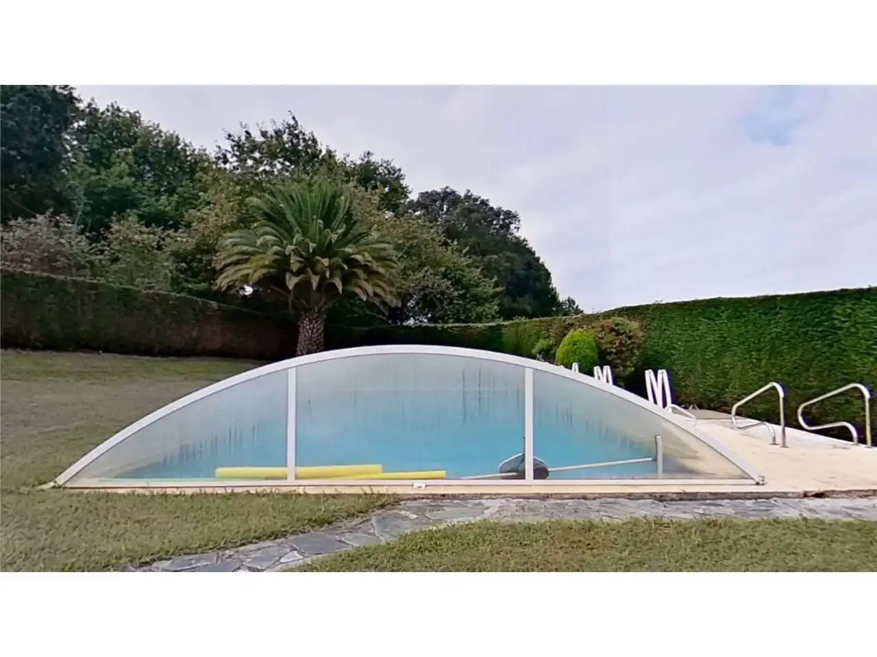 Swimming pool of Houses for sale in Berango, Bizkaia