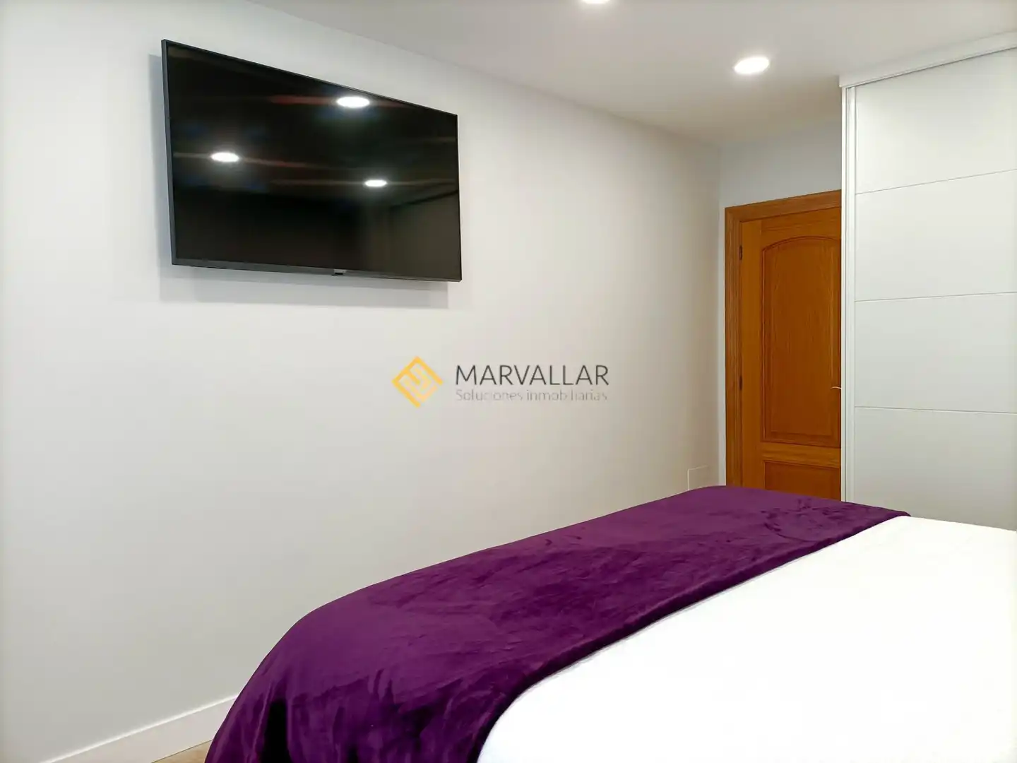 Bedroom of Flat for sale in Santander  with Heating
