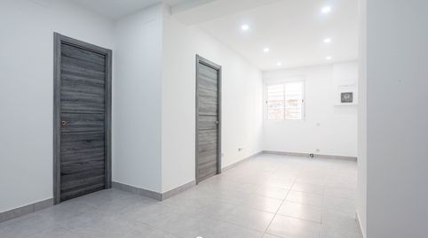 Foto 3 de Planta baixa en venda a Carrer de Sugranyes, Sants-Badal, Barcelona Capital