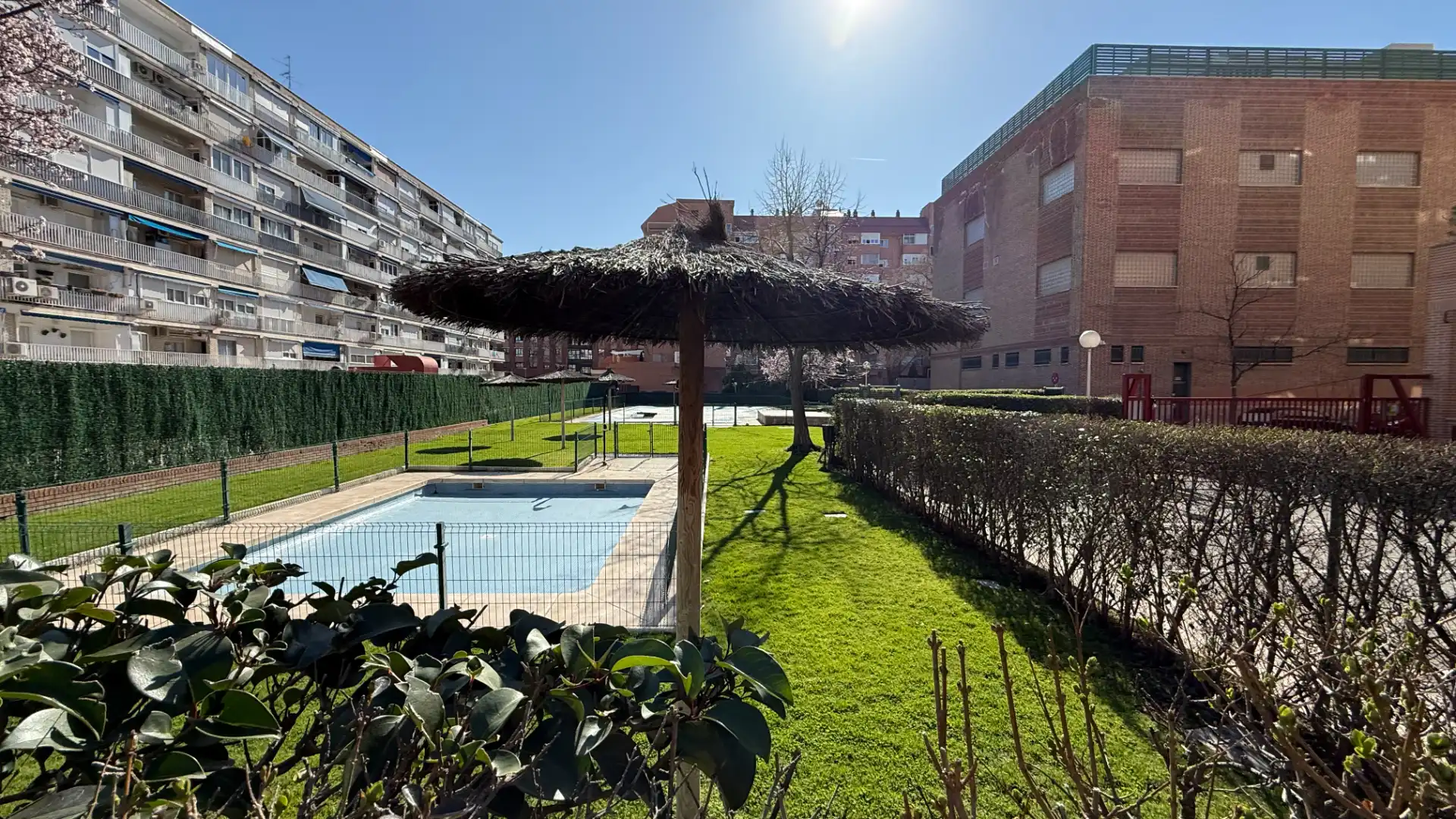 Swimming pool of Flat for sale in Alcorcón  with Heating, Private garden and Furnished