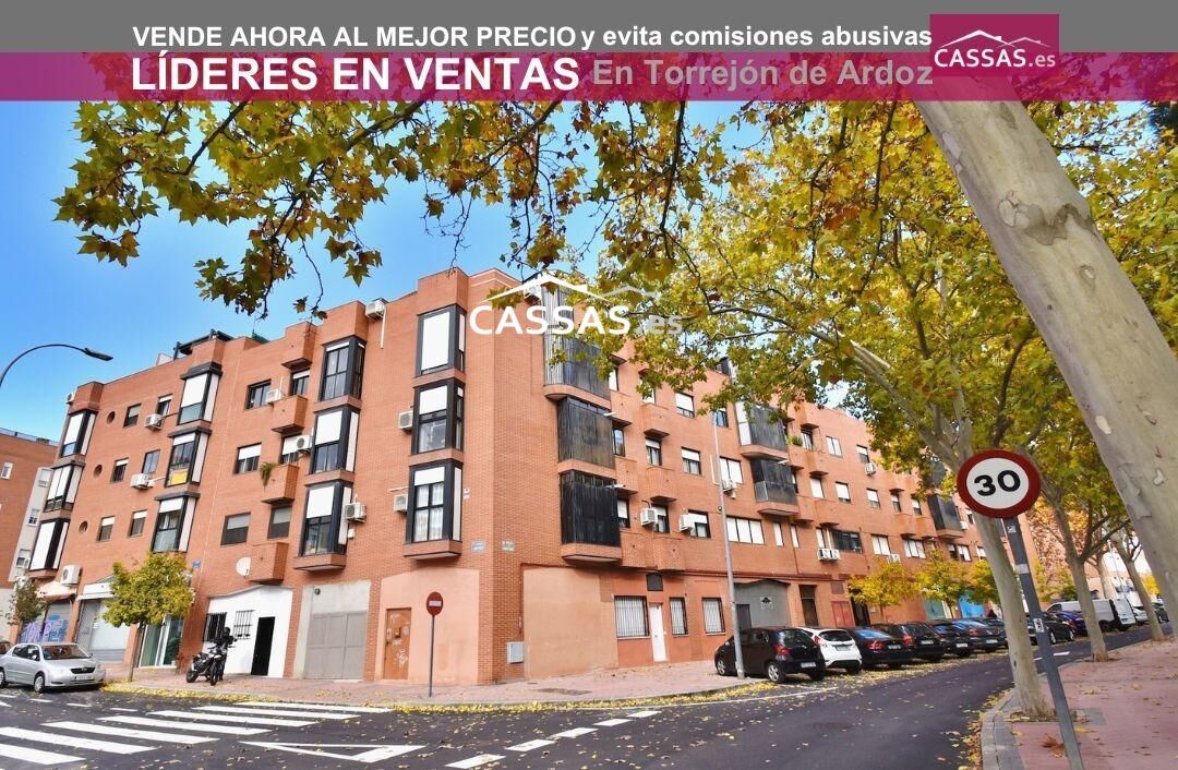 Exterior view of Flat for sale in Torrejón de Ardoz  with Air Conditioner and Heating