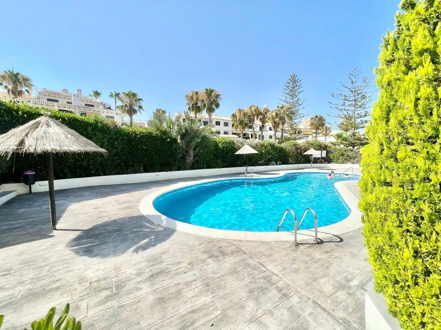 Piscina de Casa o xalet de lloguer en Orihuela amb Terrassa, Piscina i Moblat