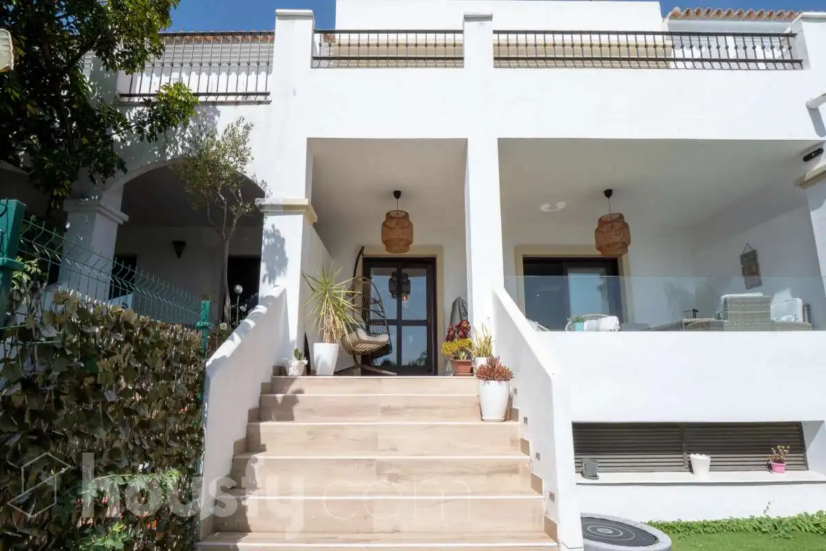 Exterior view of Houses for sale in Estepona  with Air Conditioner, Heating and Private garden