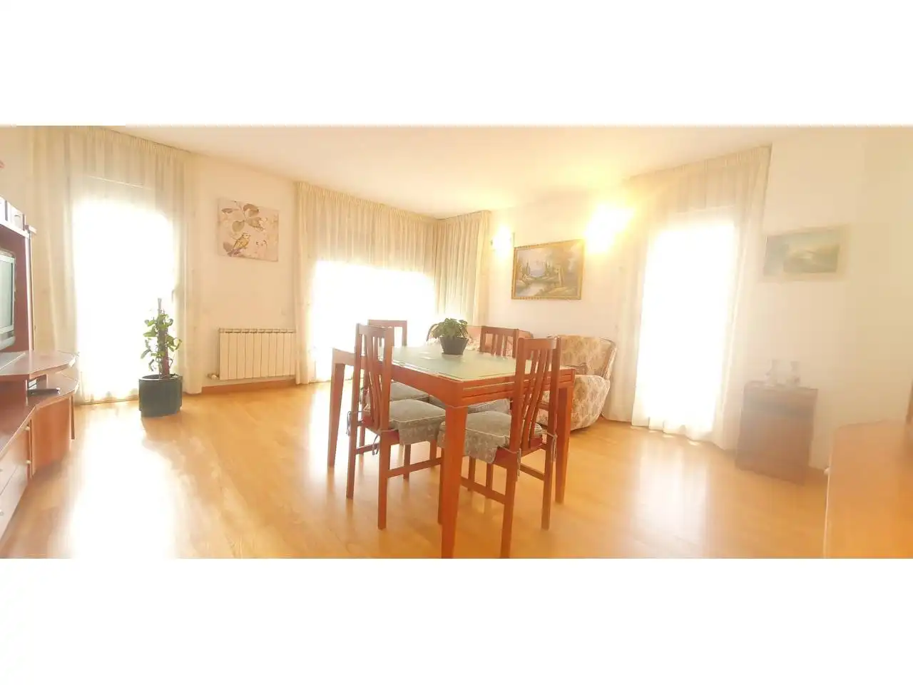 Exterior view of Flat for sale in Sant Vicenç de Castellet  with Heating, Parquet flooring and Storage room