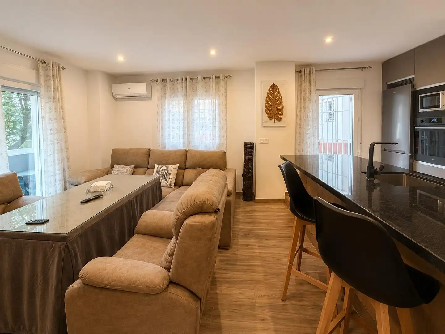 Sala de estar de Piso en venta en Granada con Aire acondicionado, Calefacción y Terraza