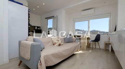 Foto 2 de Piso en venta en El Turó de la Peira, Barcelona Capital