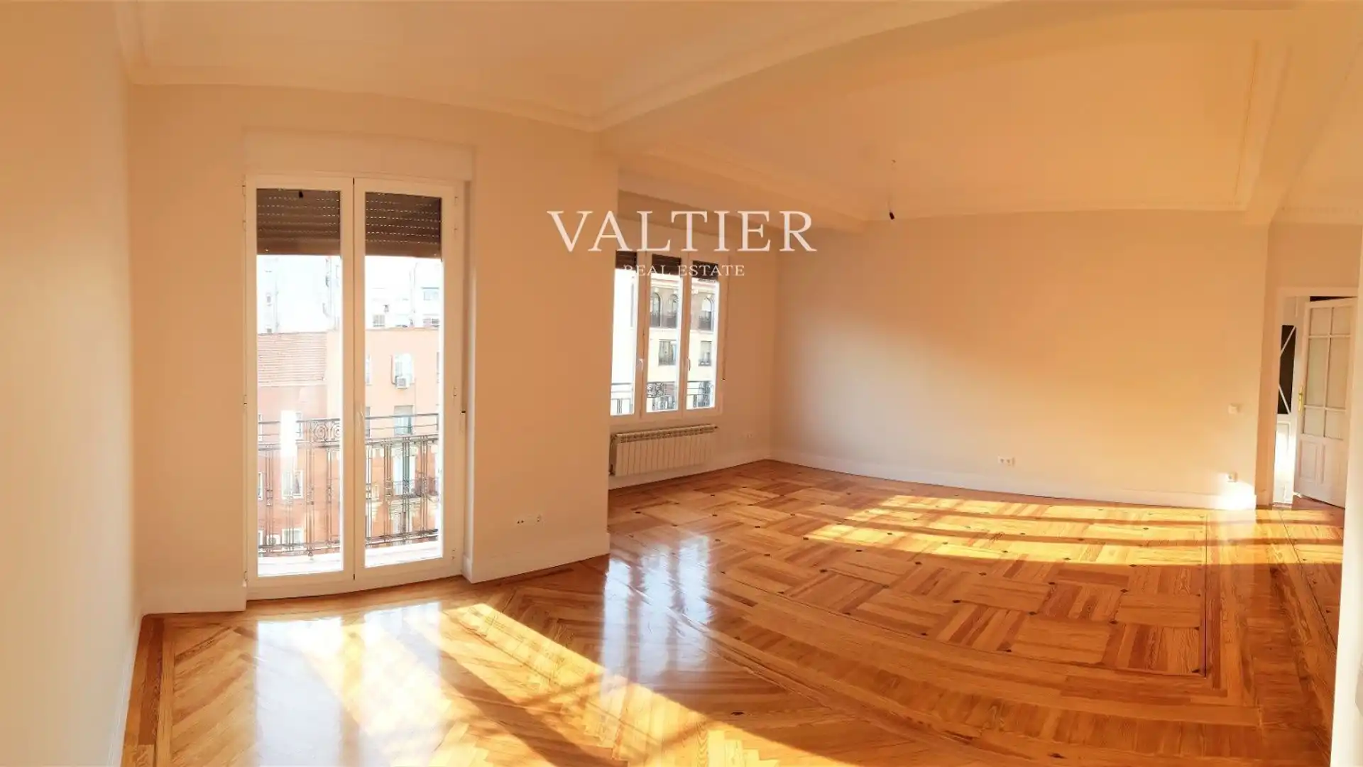 Living room of Flat for rent in  Madrid Capital  with Air Conditioner, Terrace and Storage room