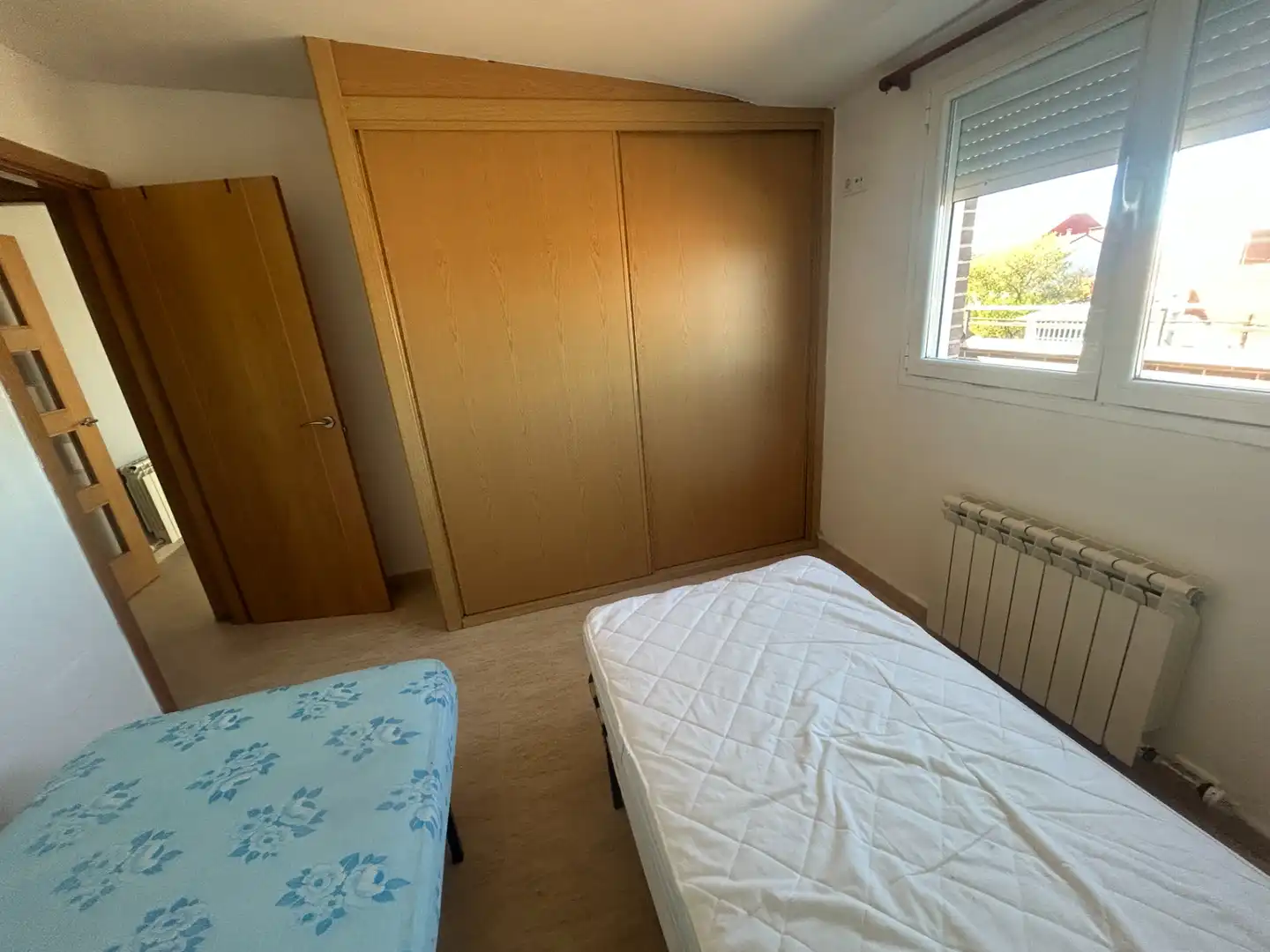 Schlafzimmer von Dachboden zum Verkauf in Valladolid mit Heizung, Terrasse und Abstellraum