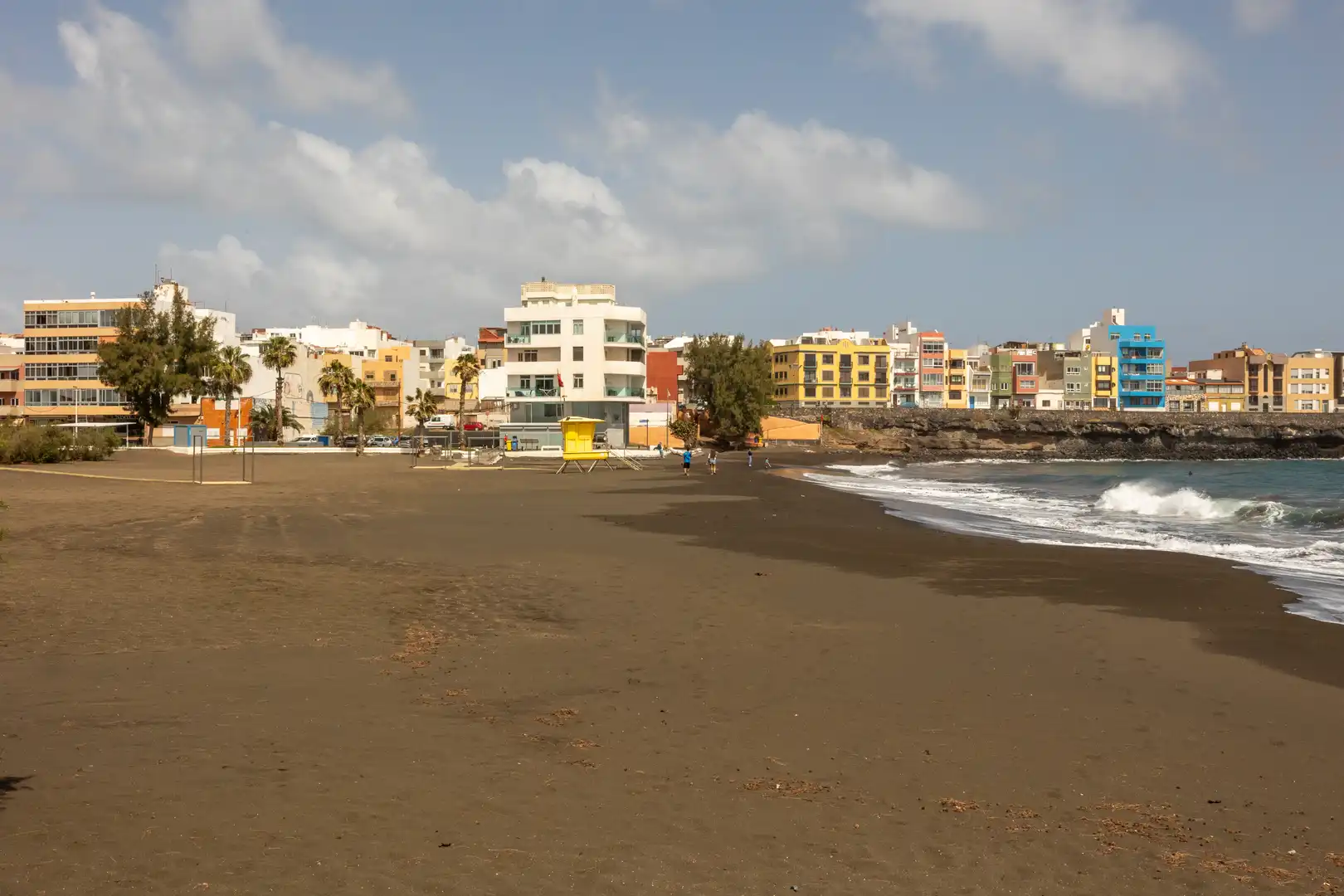 Vista exterior de Local en traspaso en Telde con Alarma