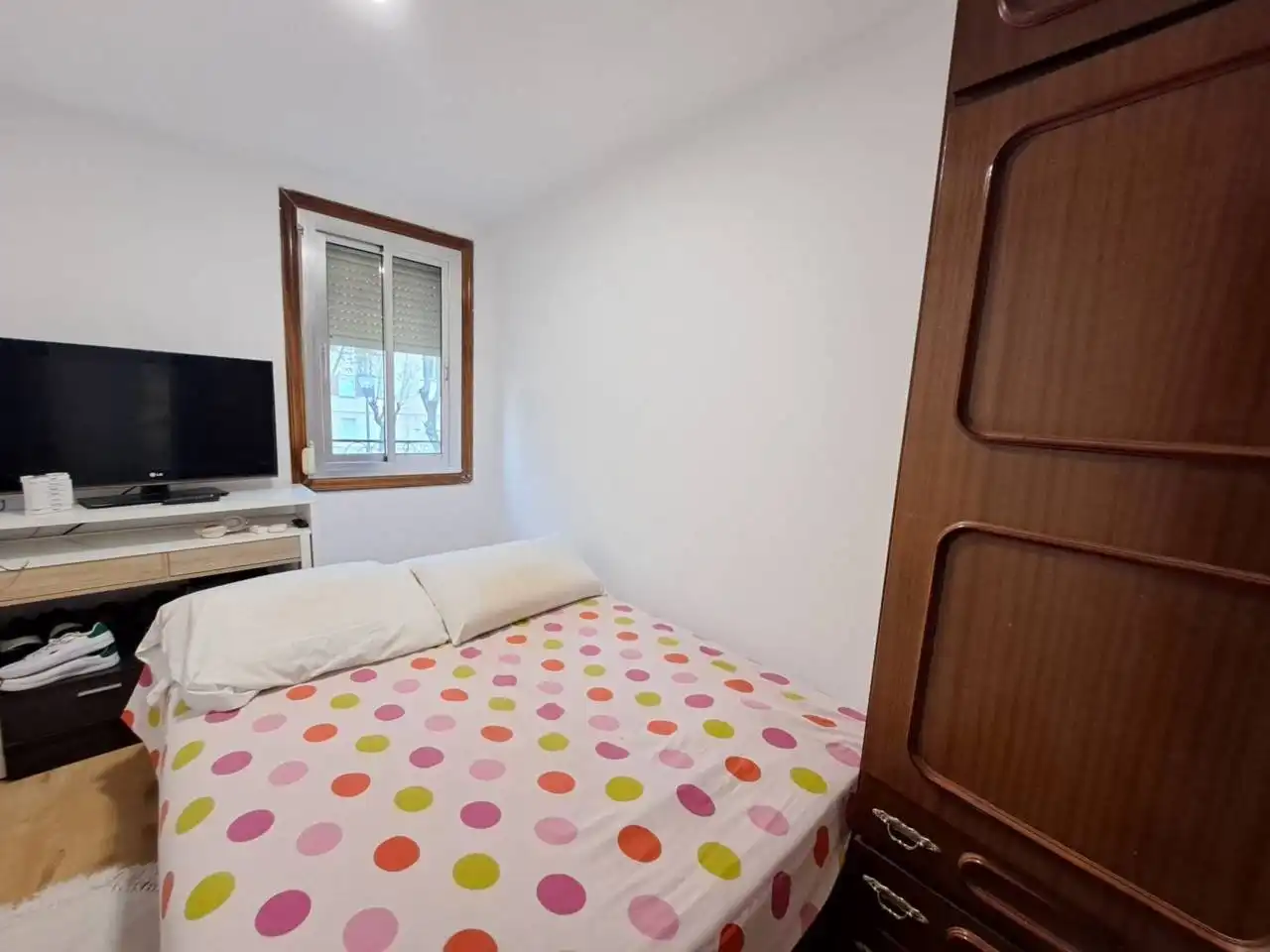 Dormitori de Casa adosada en venda en Burgos amb Calefacció i Parquet