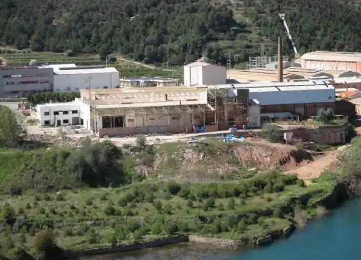 Nau industrial en venda a Av Onda