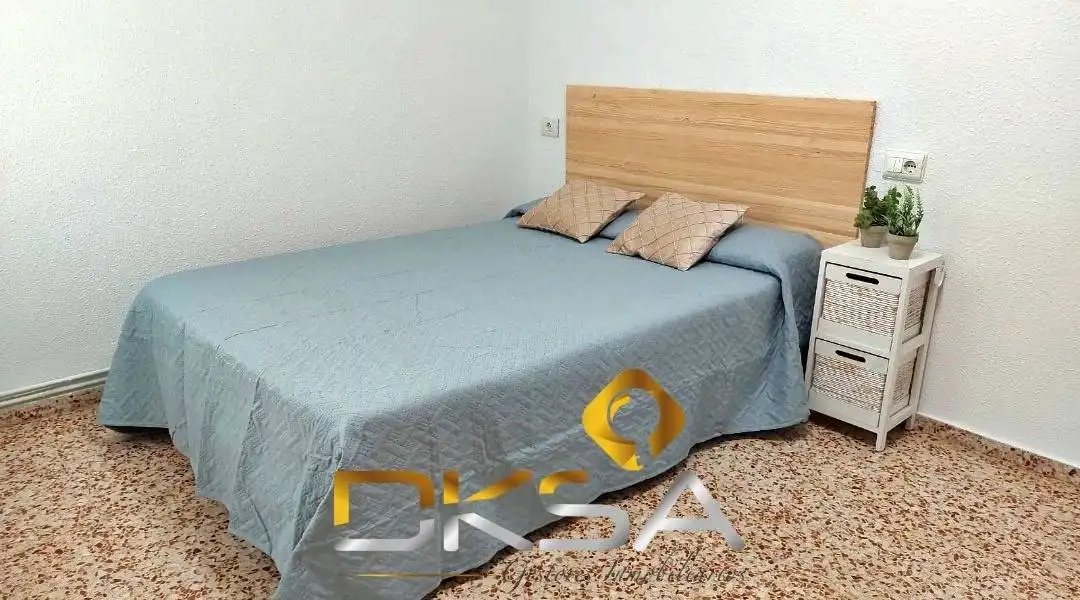 Dormitori de Pis en venda en Vila-real amb Calefacció, Traster i Moblat