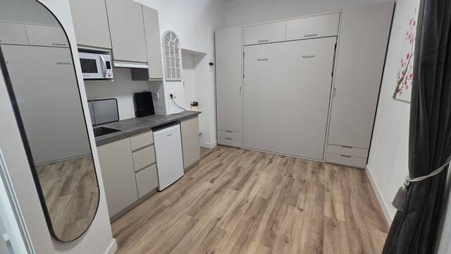 Local comercial en Venta en Calle Juan de Juanes en Los Ángeles