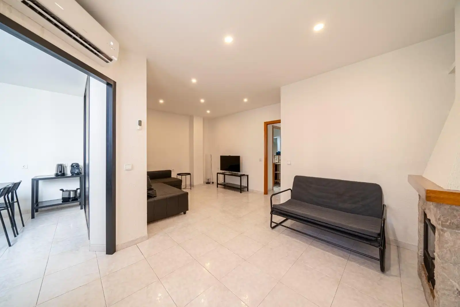 Sala d'estar de Apartament de lloguer en Alicante / Alacant amb Aire condicionat, Calefacció i Moblat