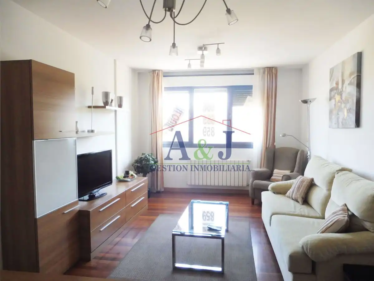 Wohnung zur Miete in Calle Alfonsina Storni, La Pereda