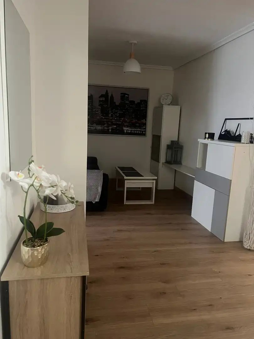 Living room of Flat for rent in Torrelavega   with Heating