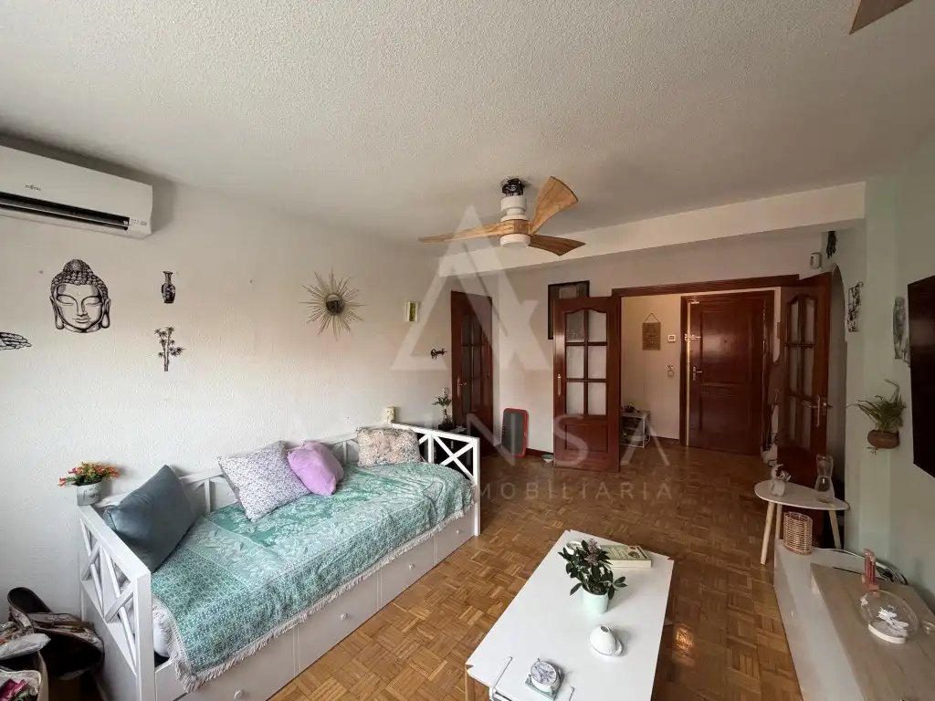 Wohnzimmer von Wohnung zum Verkauf in Madrid