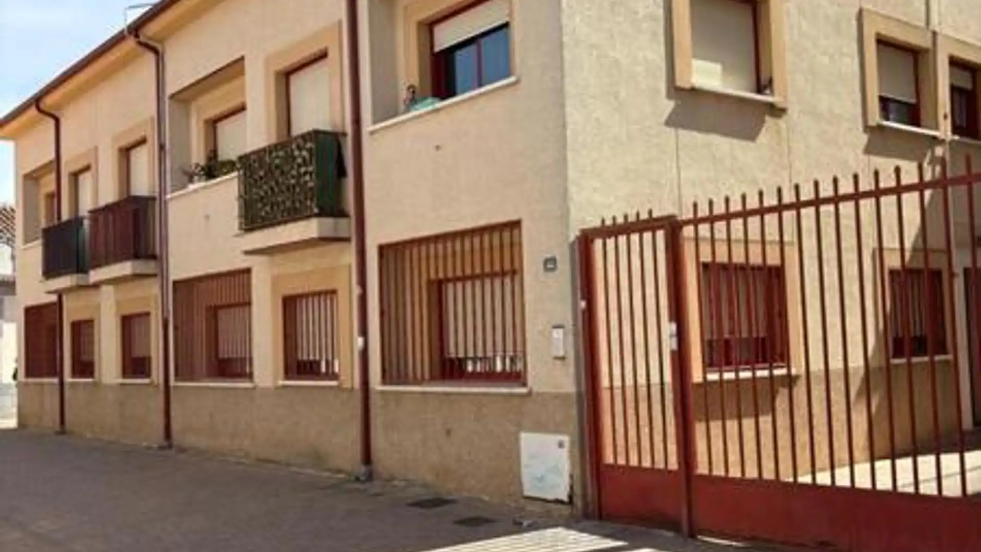 Vista exterior de Piso en venta en Meco con Aire acondicionado, Calefacción y Amueblado