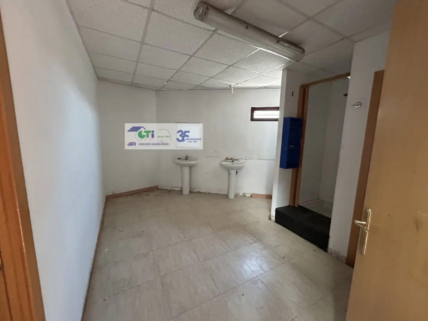 Nave industrial en venta en Alfajarín