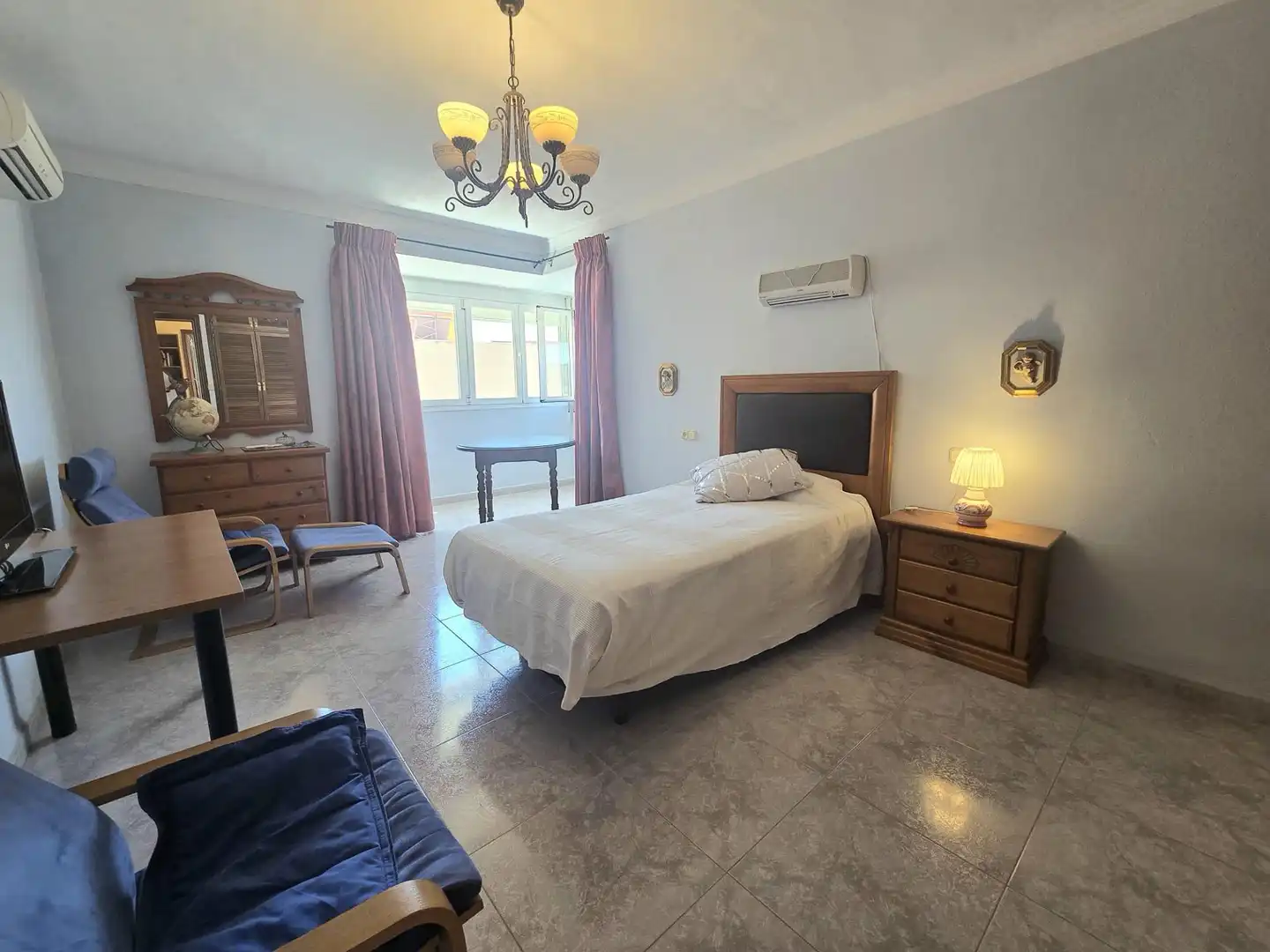 Bedroom of Houses for sale in Málaga