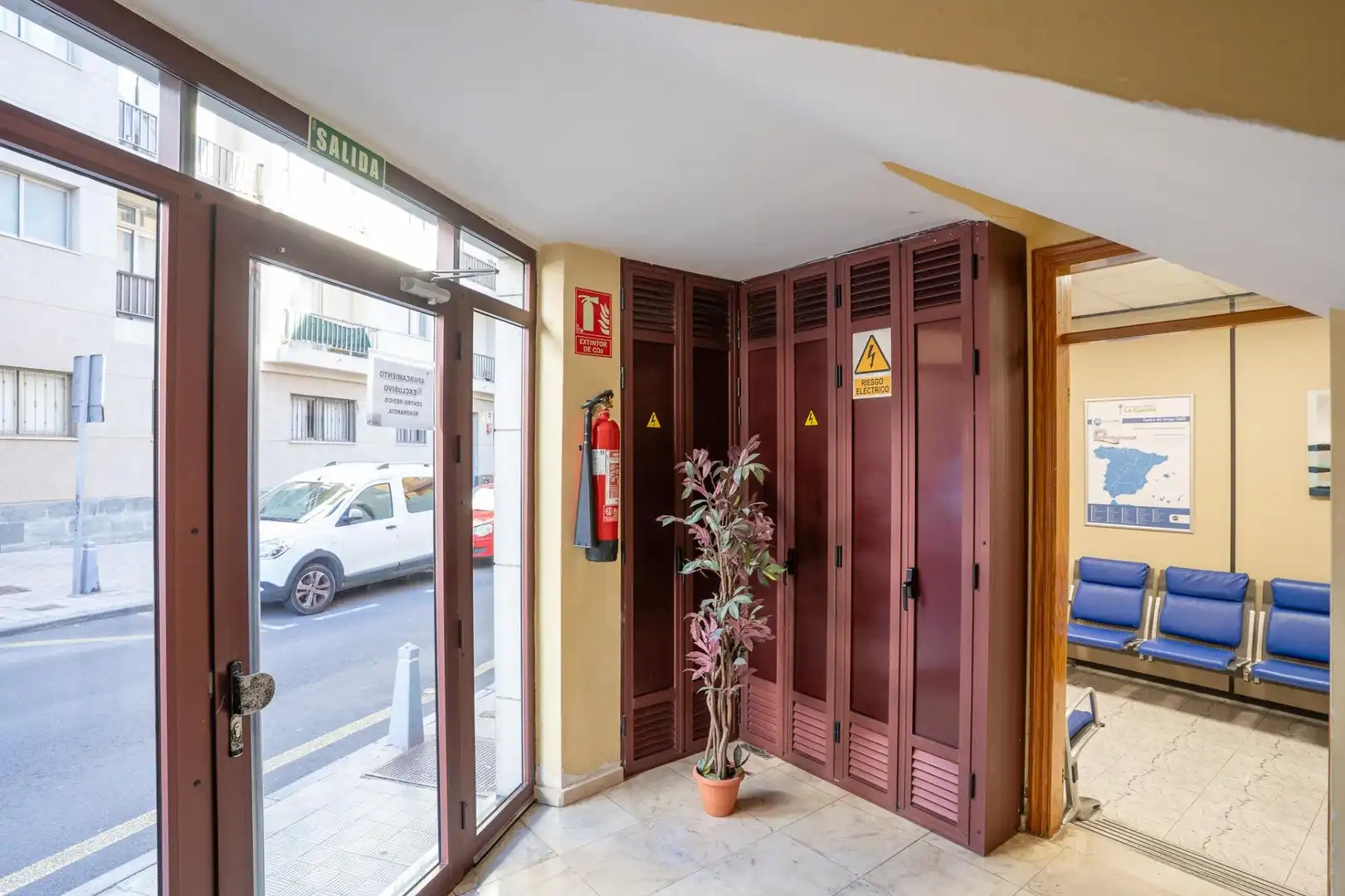 Edificio en venta en San Cristóbal de la Laguna con Alarma