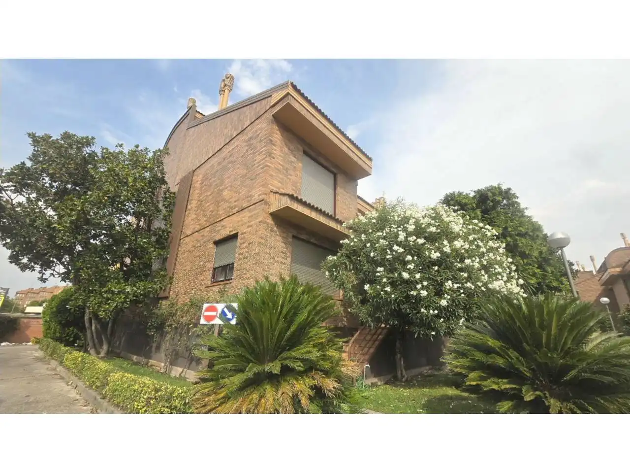 Vista exterior de Casa adosada en venda en  Logroño amb Aire condicionat, Calefacció i Parquet