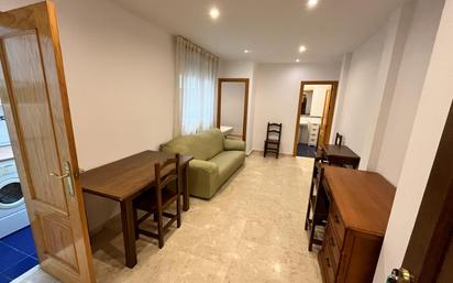 Living room of Flat to rent in  Granada Capital  with Air Conditioner and Terrace