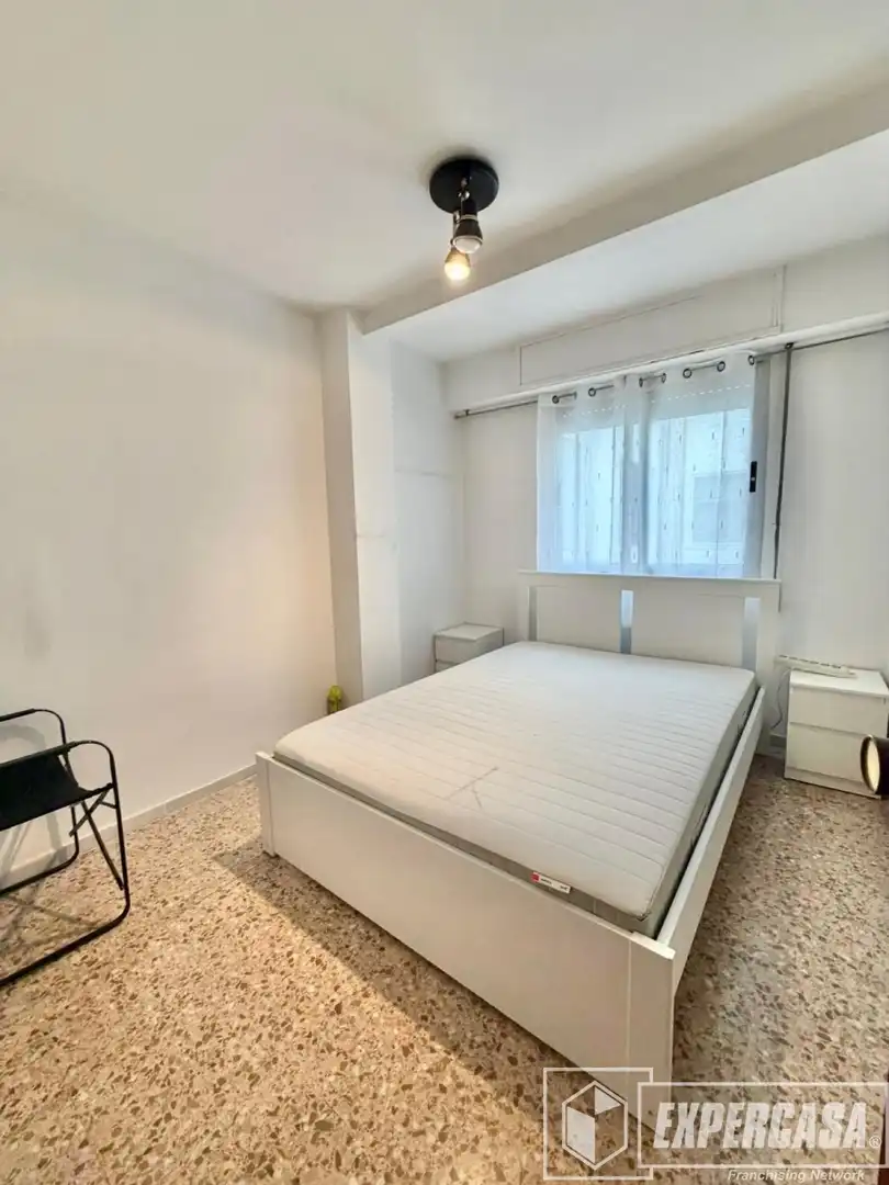 Habitación de Piso en venta en Valencia con Aire acondicionado y Amueblado