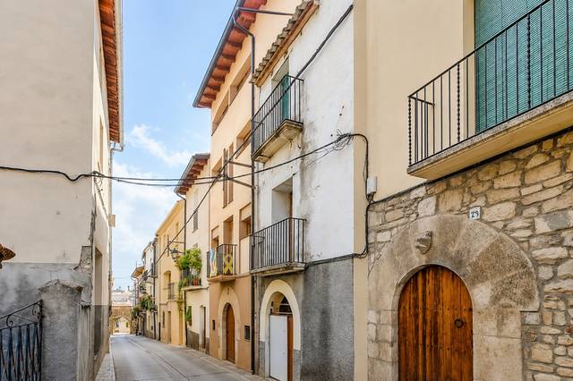 Casa adosada en Venta en Carrer Major en Castell de Mur