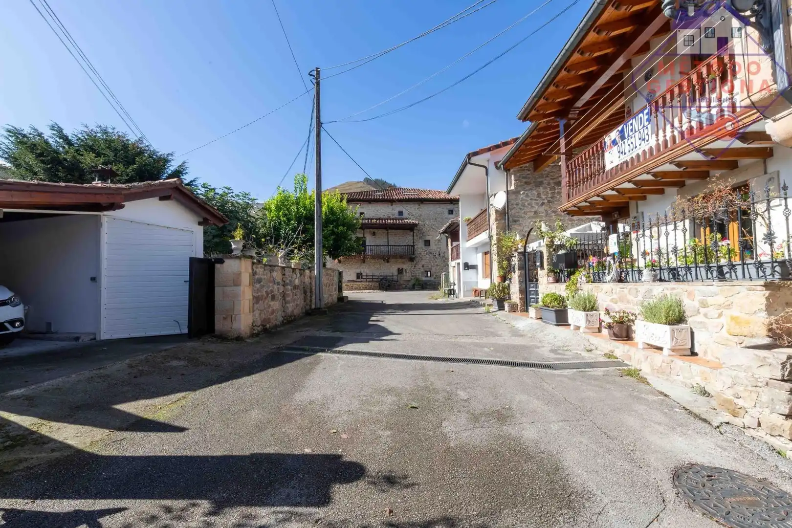 Vista exterior de Casa o chalet en venta en Cabuérniga con Calefacción, Terraza y Balcón