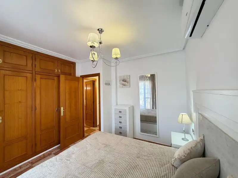 Dormitori de Casa o xalet en venda en Orihuela amb Aire condicionat, Calefacció i Terrassa