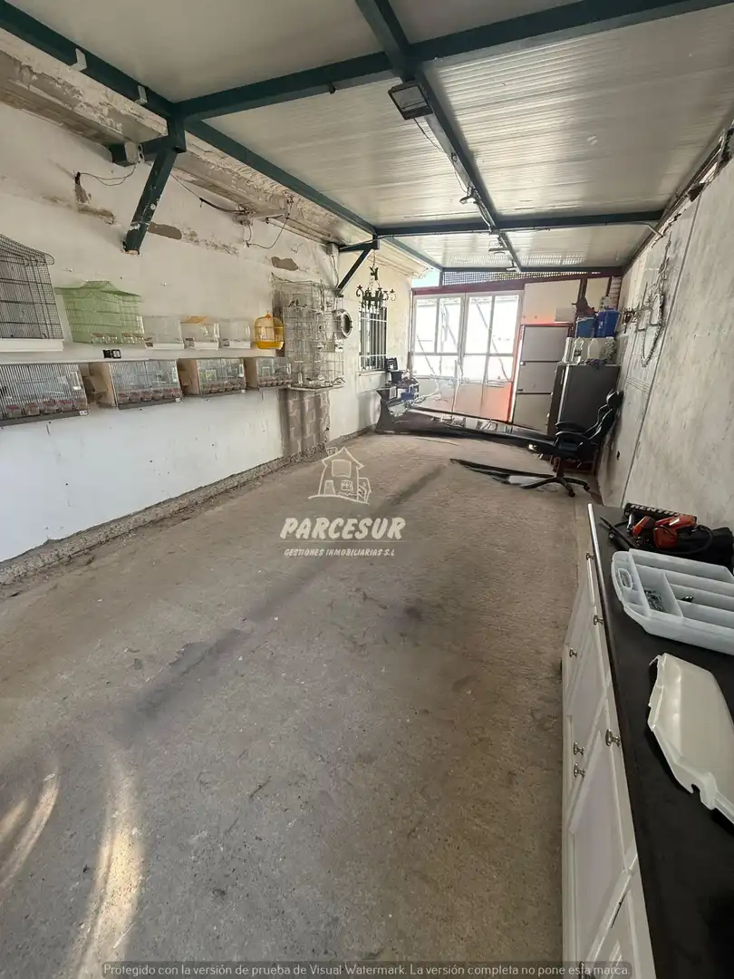 Aparcament de Casa o xalet en venda en Córdoba amb Aire condicionat i Jardí privat