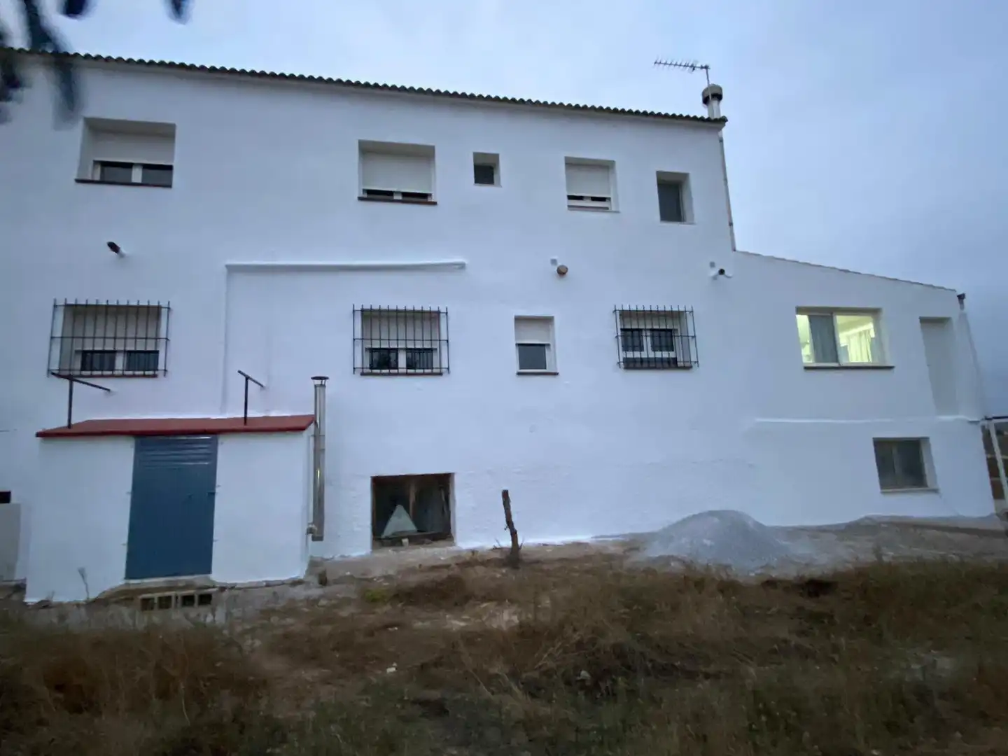 Vista exterior de Finca rústica en venda en Alcóntar amb Jardí privat, Traster i Balcó