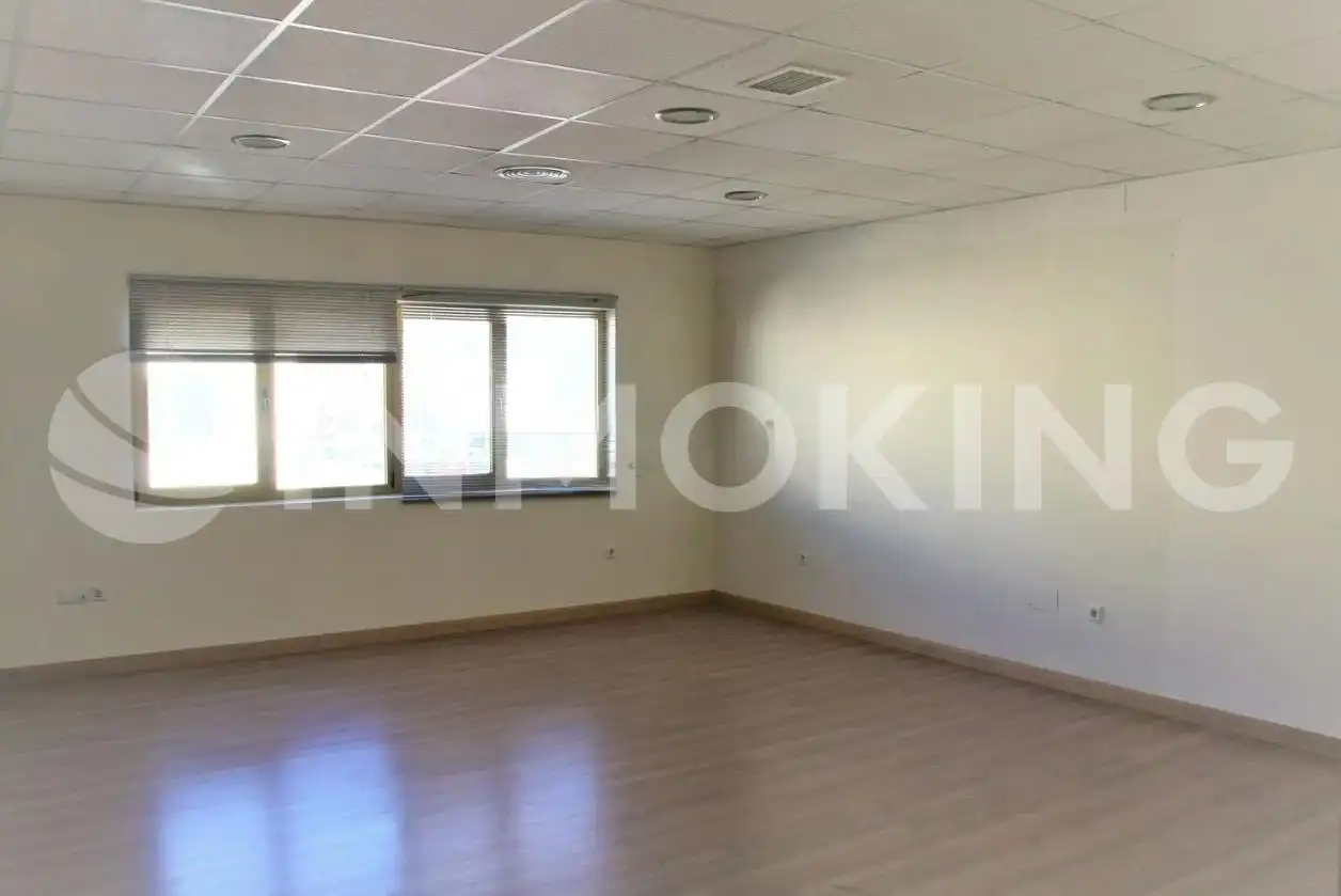 Nave industrial de alquiler en Collado Villalba con Calefacción