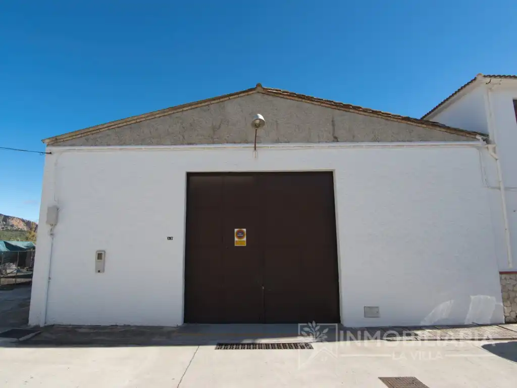 Nau industrial en venda a Calle Nacimiento