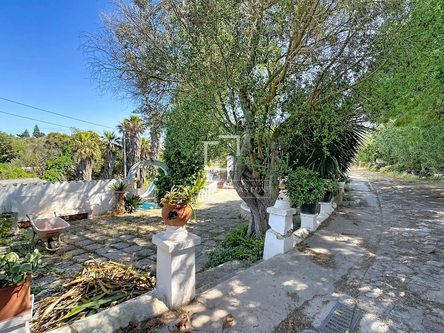Vista exterior de Finca rústica en venda en Ciutadella de Menorca amb Aire condicionat, Jardí privat i Terrassa