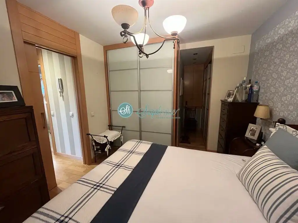Dormitori de Pis en venda en Segovia amb Aire condicionat, Calefacció i Terrassa