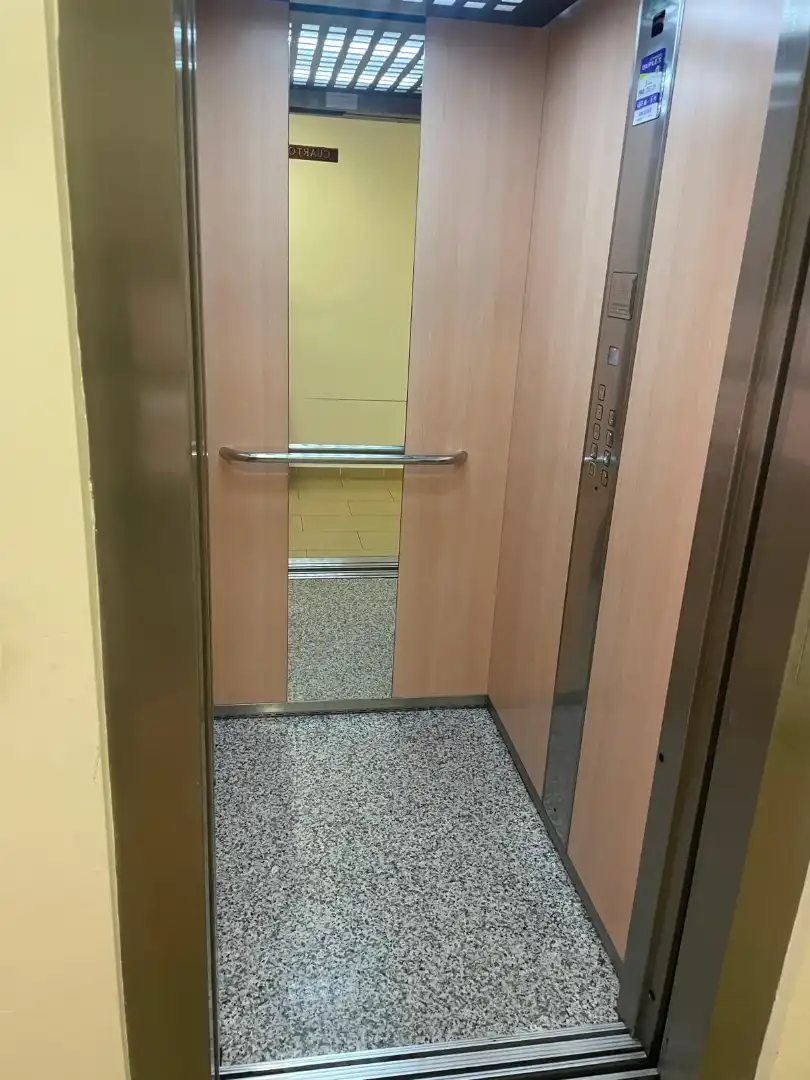 Flat for sale in Calle Polonia, Nuevo Parque