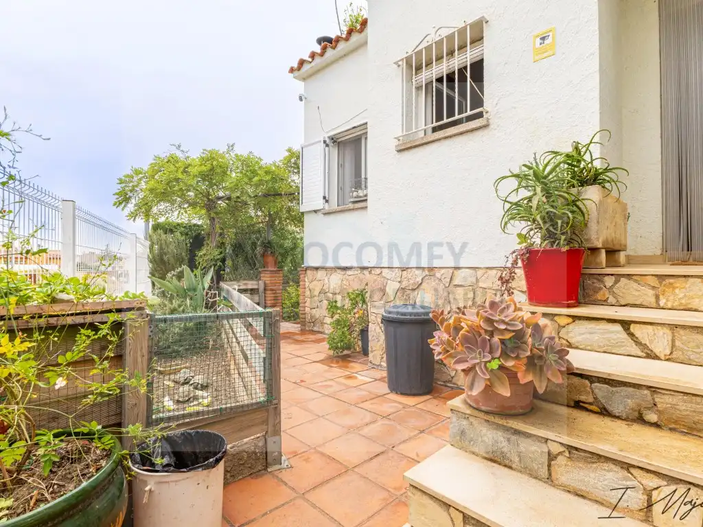 Casa en venta en Calle Valencia