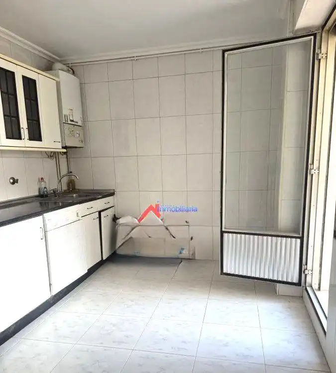 Kitchen of Flat for sale in Miranda de Ebro  with Heating, Parquet flooring and Terrace