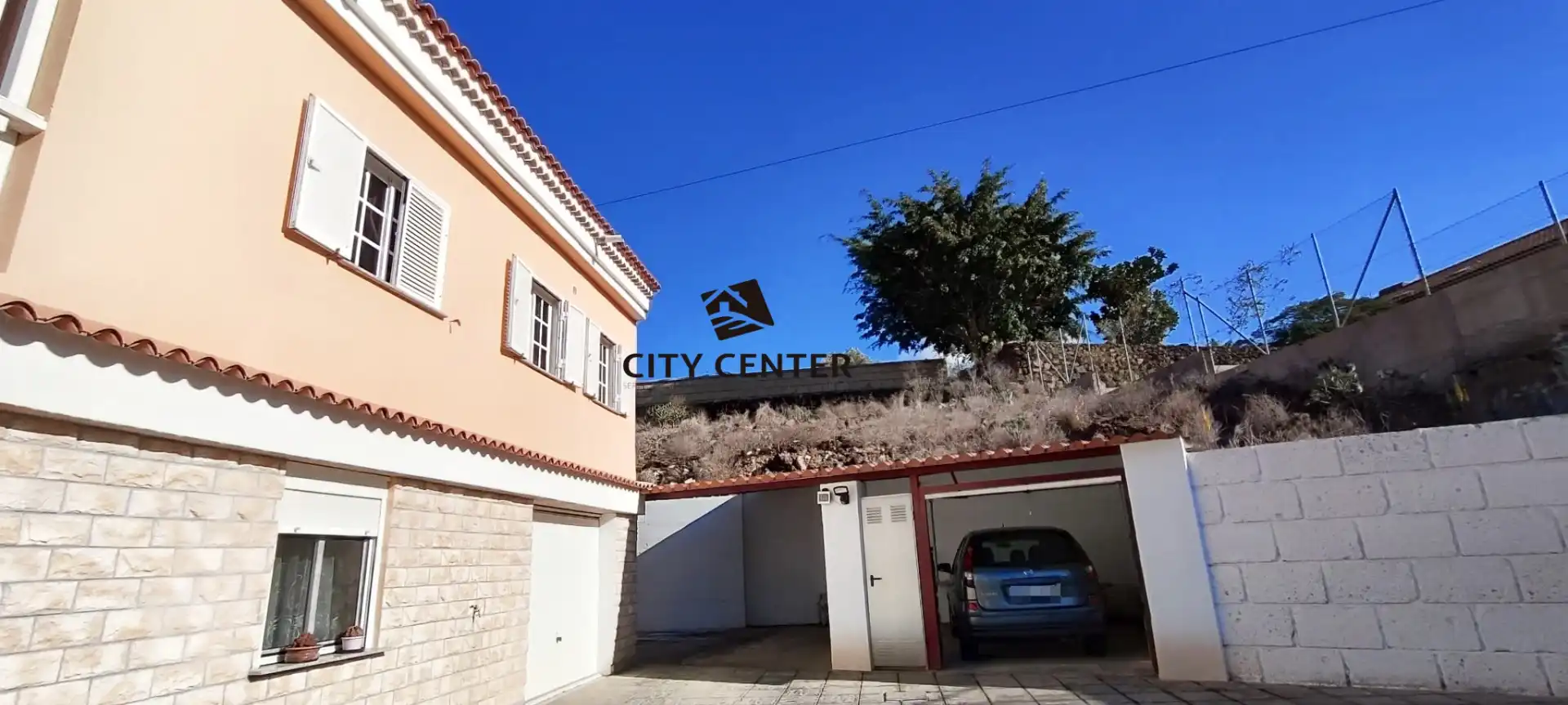 Vista exterior de Casa o chalet en venta en Arona con Aire acondicionado, Jardín privado y Terraza