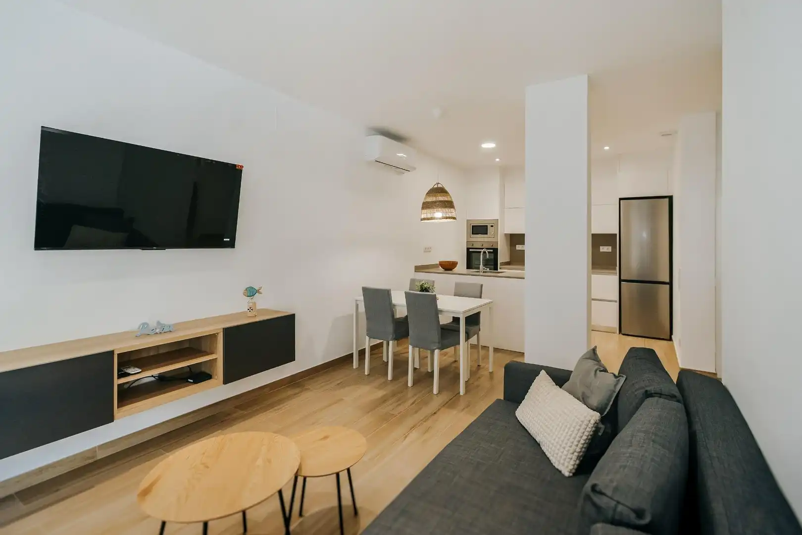 Wohnzimmer von Erdgeschoss zur Miete in Palamós mit Klimaanlage, Heizung und Terrasse