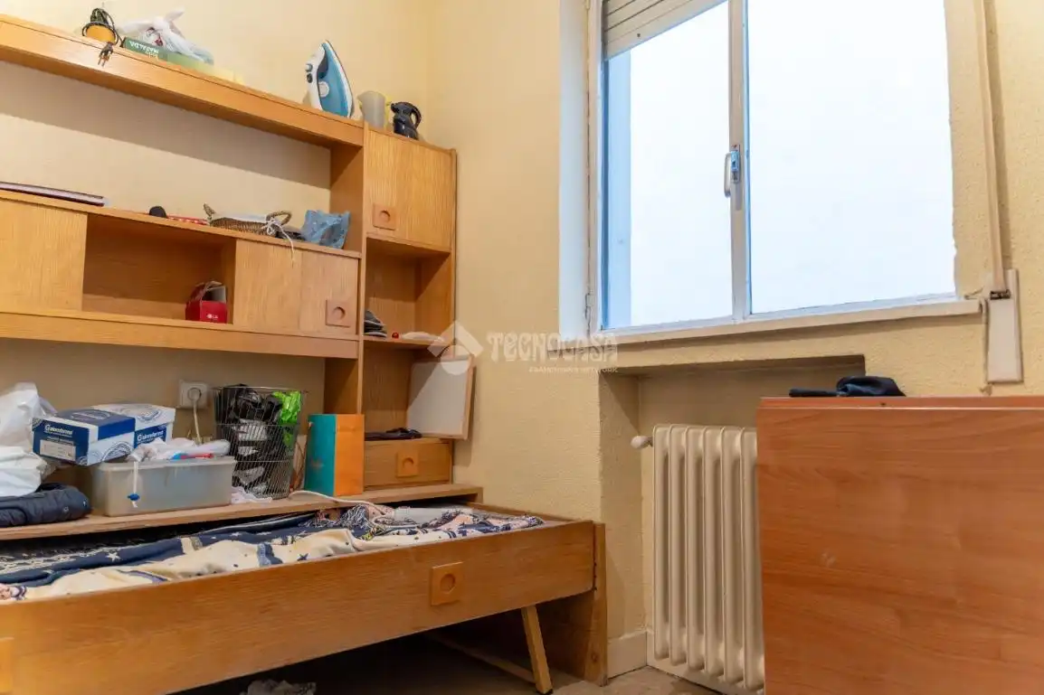 Habitación de Piso en venta en Madrid con Calefacción y Terraza