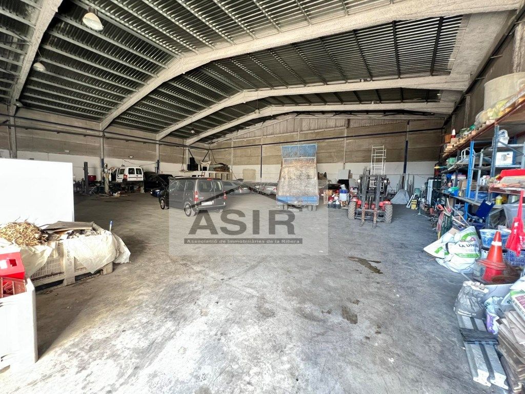Industrial buildings to rent in Alzira