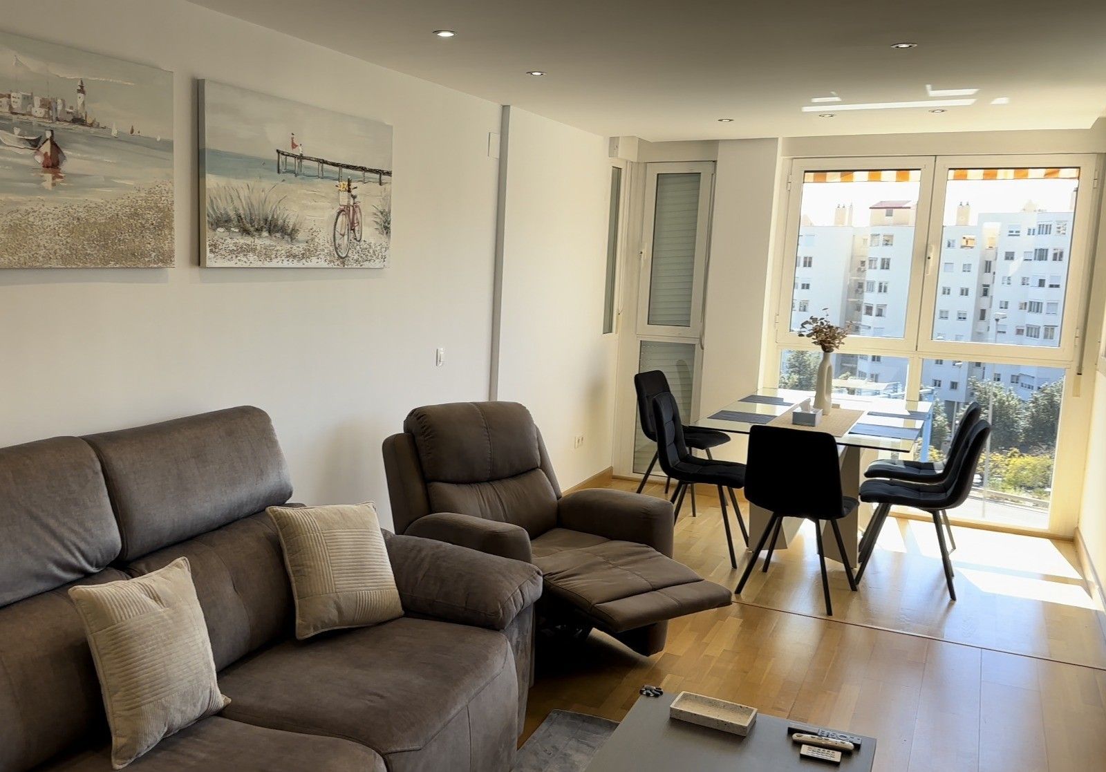 Sala d'estar de Apartament en venda en Alicante / Alacant amb Calefacció, Terrassa i Balcó