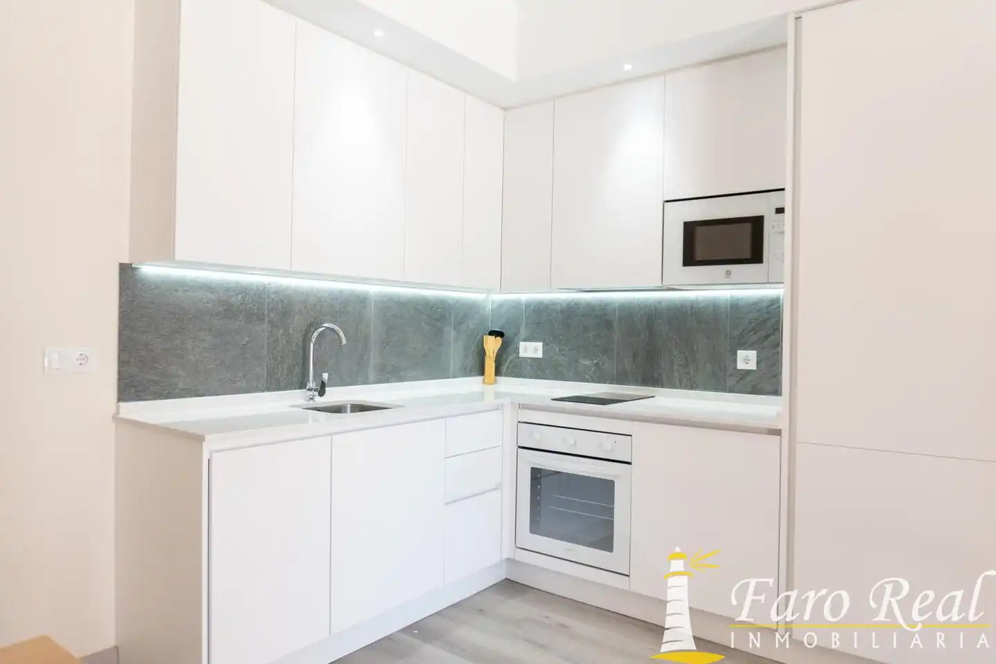 Küche von Wohnung zur Miete in Sanlúcar de Barrameda mit Klimaanlage und Möbliert